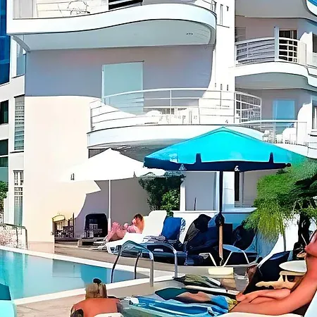 Amaryllis Hotel 3*