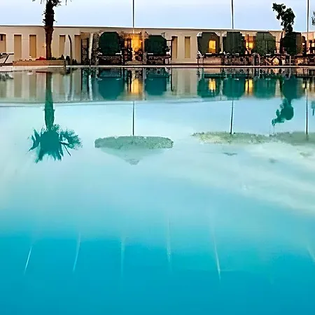 Amaryllis Hotel 3*