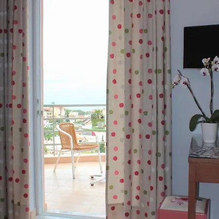 Amaryllis Hotel 3*